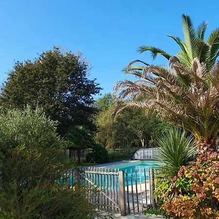 Domaine De Kervernet - 15 Personnes - Et Piscine - Loire-atlantique *